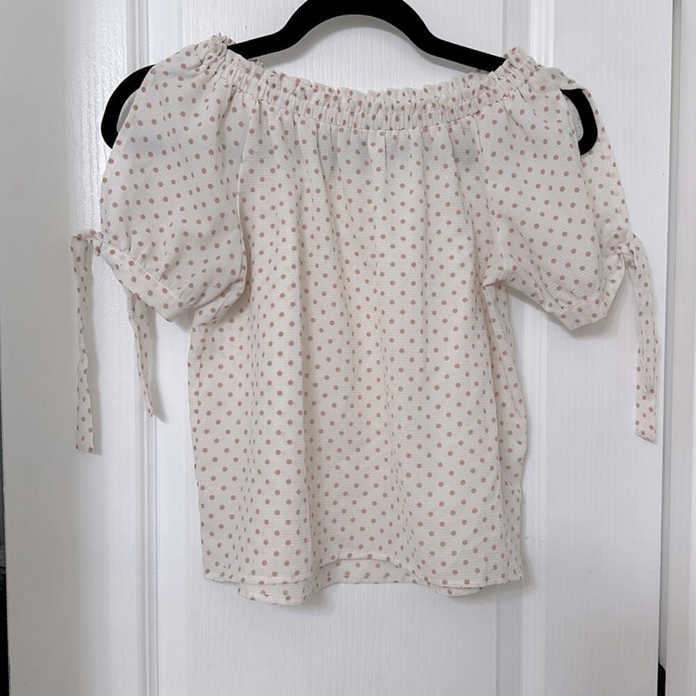 Hearts pink polkadot open shoulder girls top size L (14)